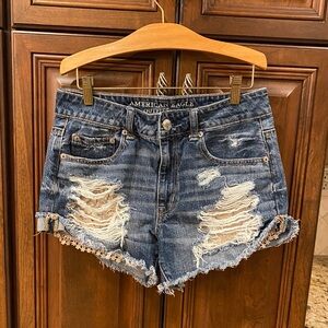AMERICAN EAGLE Hi-Rise Festival Jean Shorts